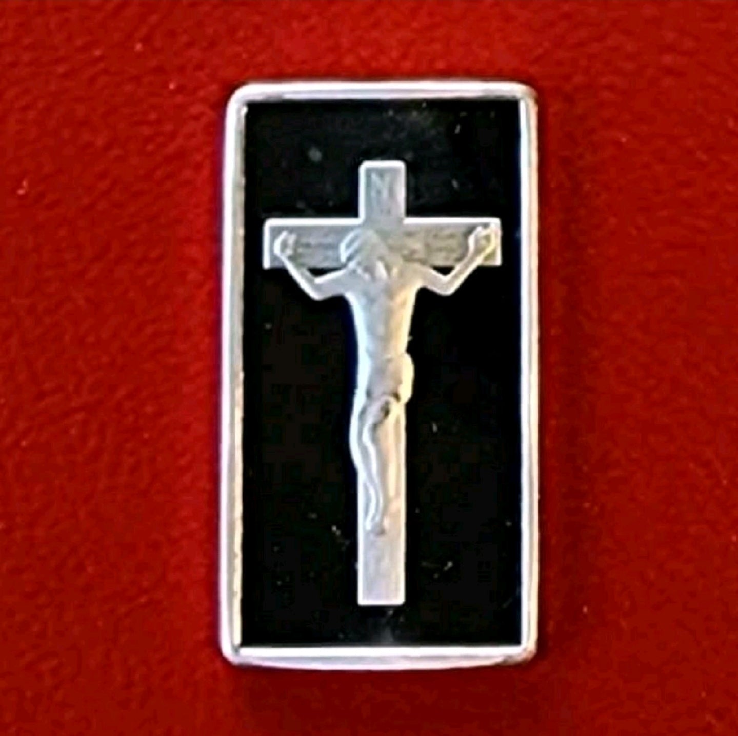 2.5 Grams .999 Silver Bar - Crucifix
